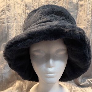 Elegant Faux Fur Bucket Hat - Deep Blue
